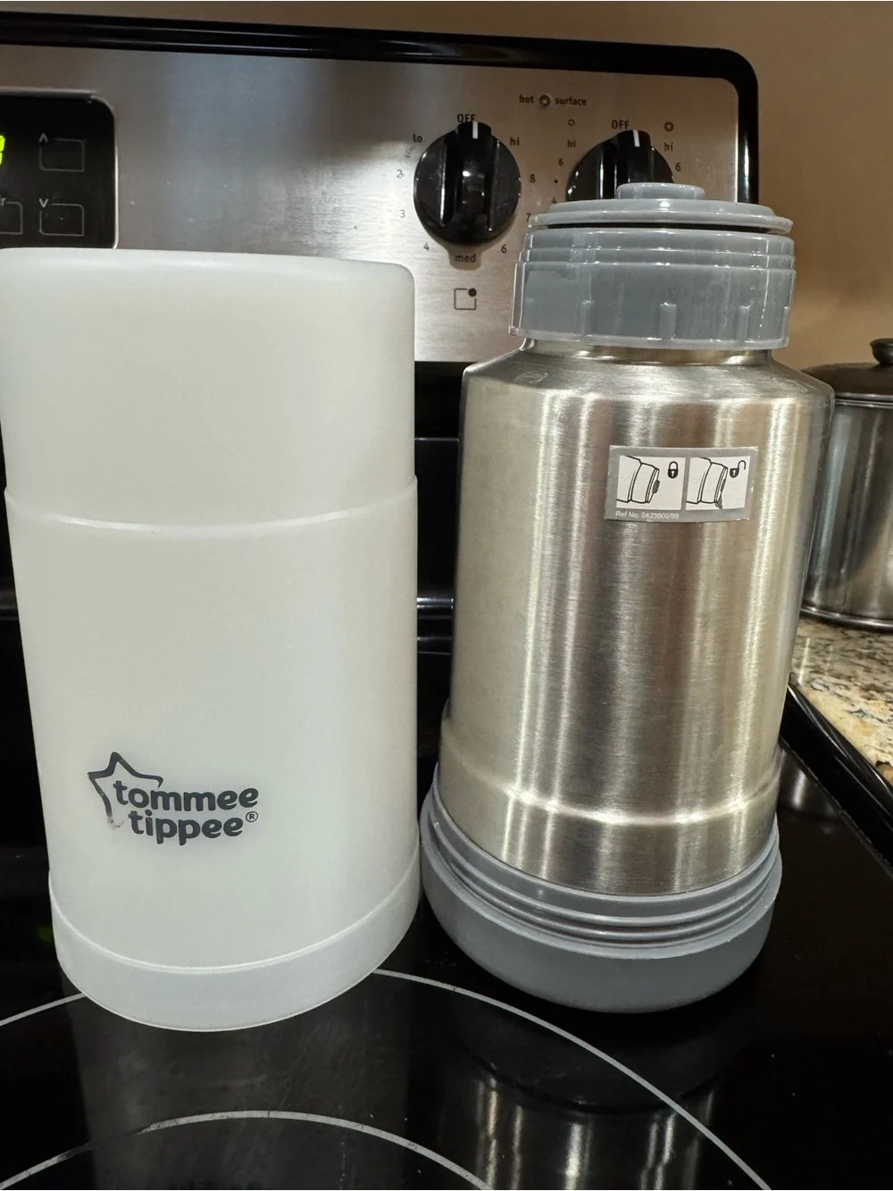 Tommee Tippee White Baby Bottle Sterilizer / Warmer - Compact Nursery Essential